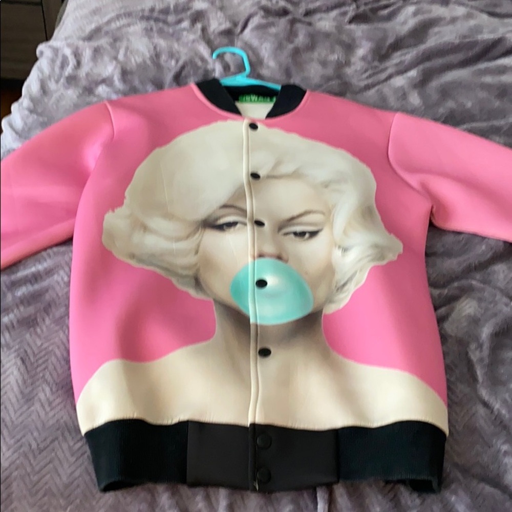 iSwag Marilyn Monroe Pink Coat
